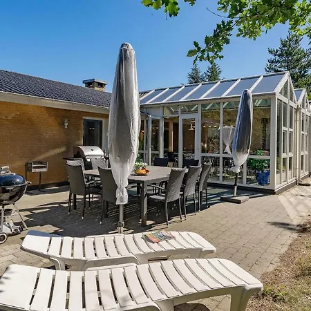 Pet Friendly In With Wifi Holiday home